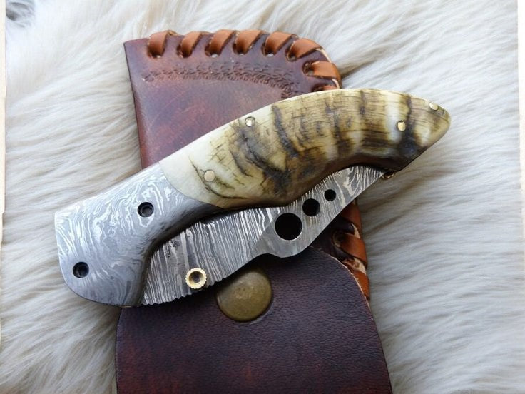 Handmade Damascus Pocket Knife with Sheep Horn Handle