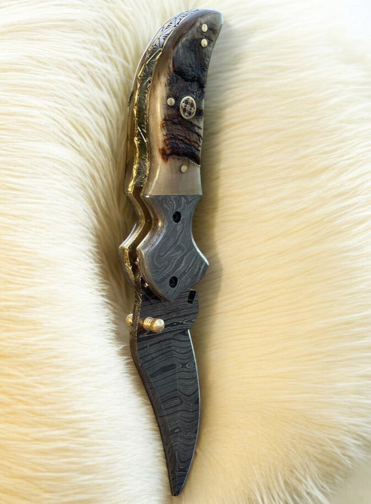 Custom Handmade Damascus Pocket Knife – Sheep Horn Handle