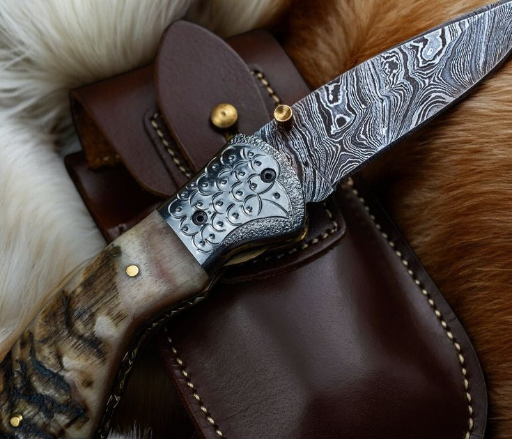Custom Handmade Damascus Steel Pocket Knife – Sheep Horn