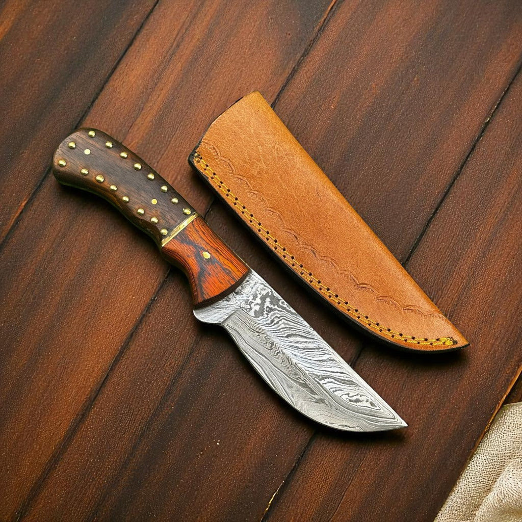 Handmade Damascus Steel Hunting Knife – 7.25" with Sheath