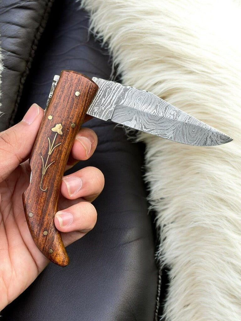 Handmade Damascus Steel Pocket Knife with Rosewood Handle