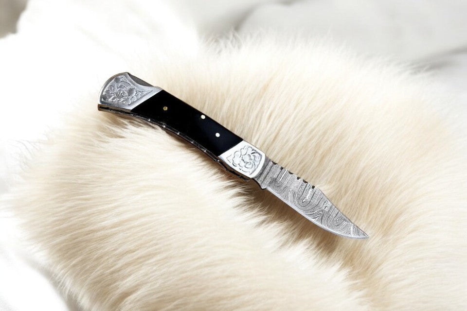 Custom Handmade Damascus Pocket Knife with Buffalo Horn Handle