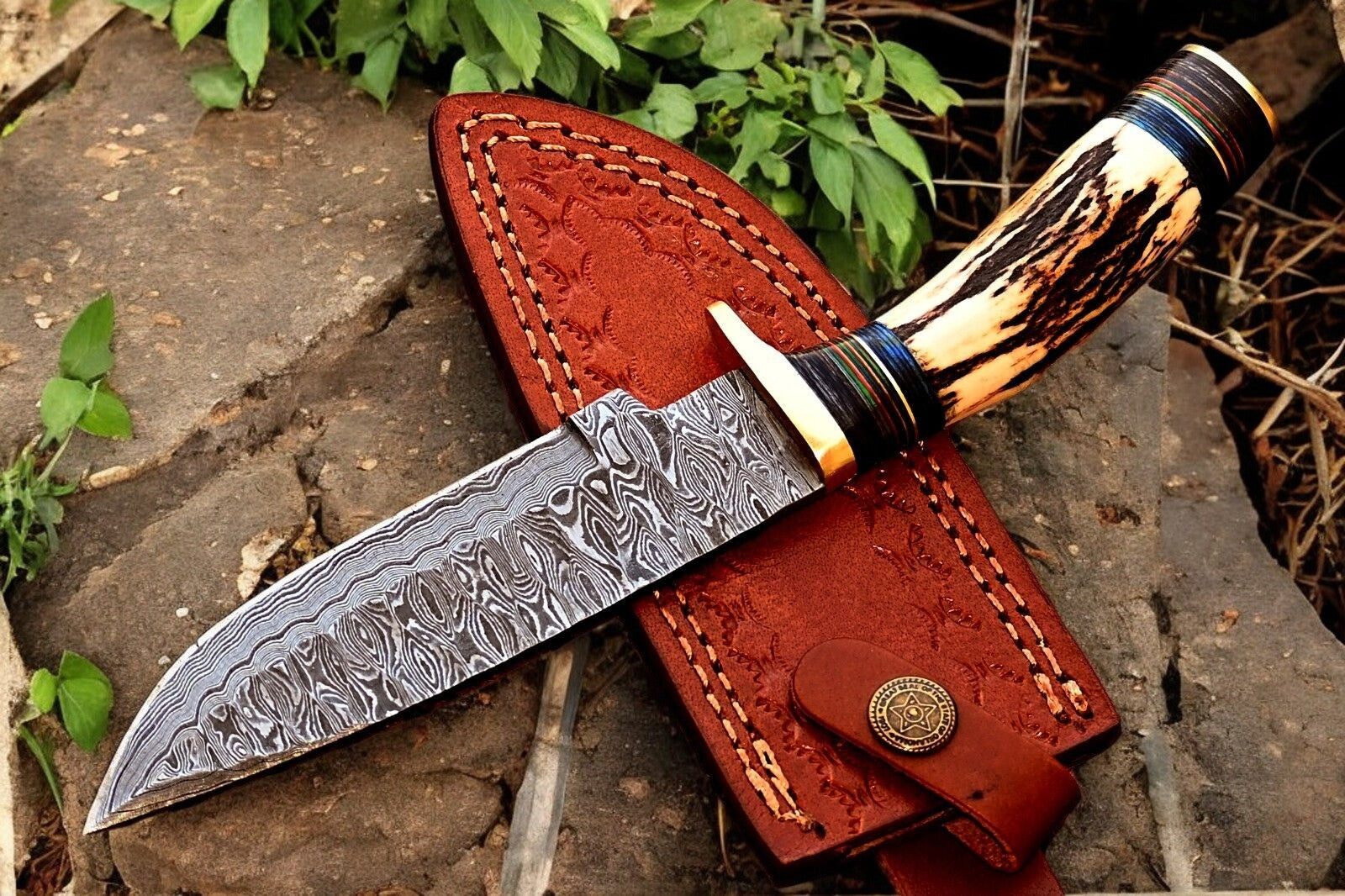 Handmade Damascus Hunting Knife – Antler & Wood Handle