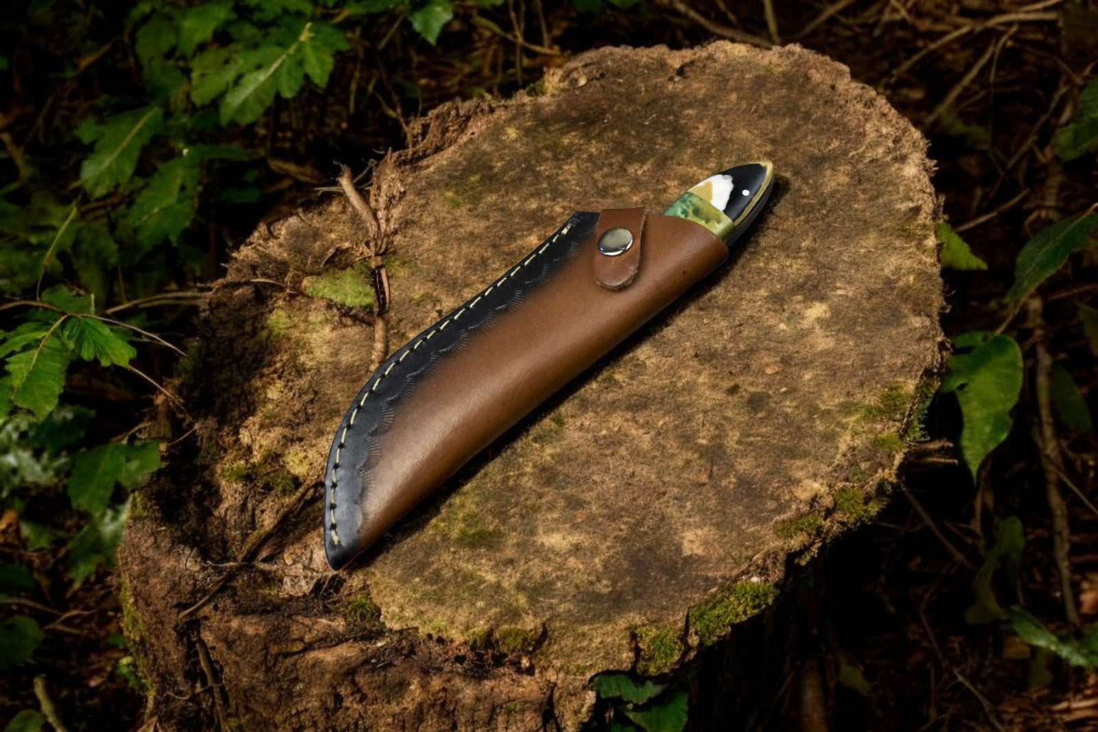 Handmade Damascus Steel Skinning Knife with Leather Sheath