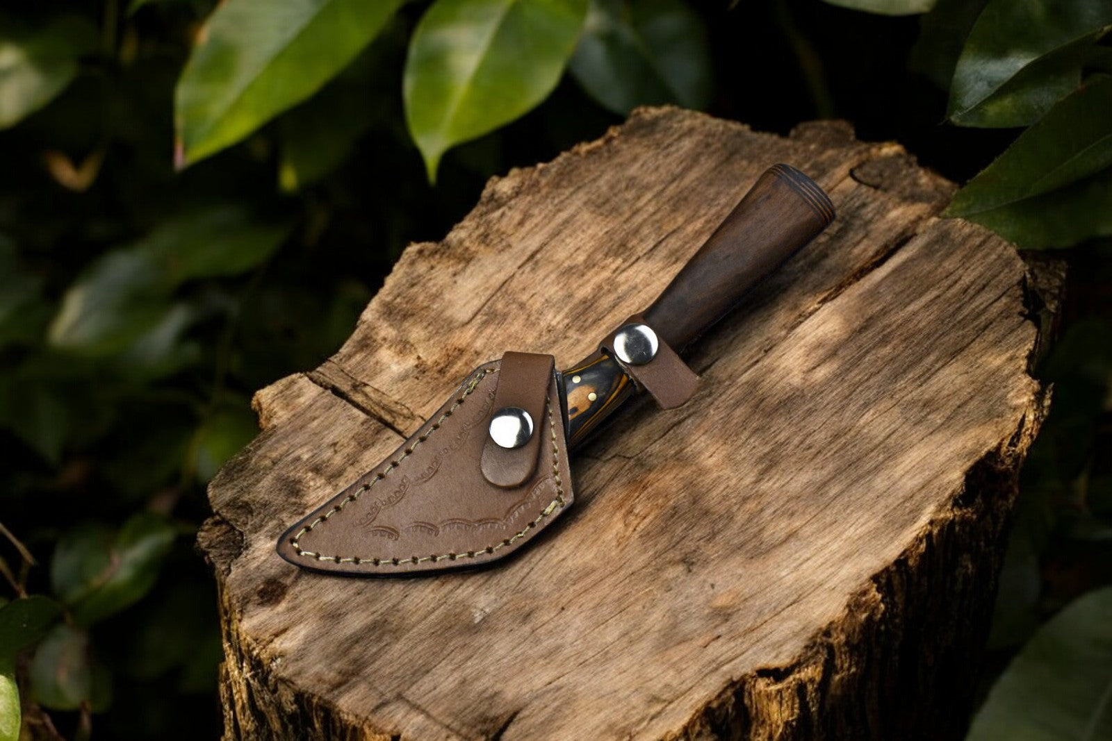 Handmade Damascus Steel Skinning Knife with Rosewood Handle