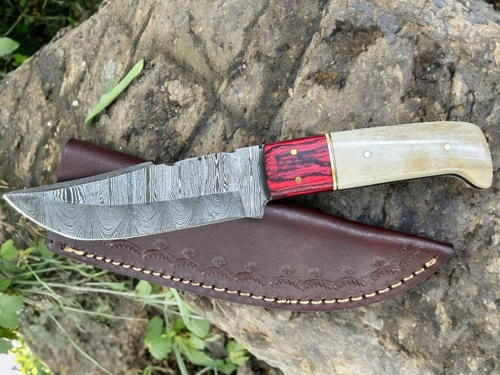 Handmade Damascus Hunting Knife – Bone & Exotic Wood