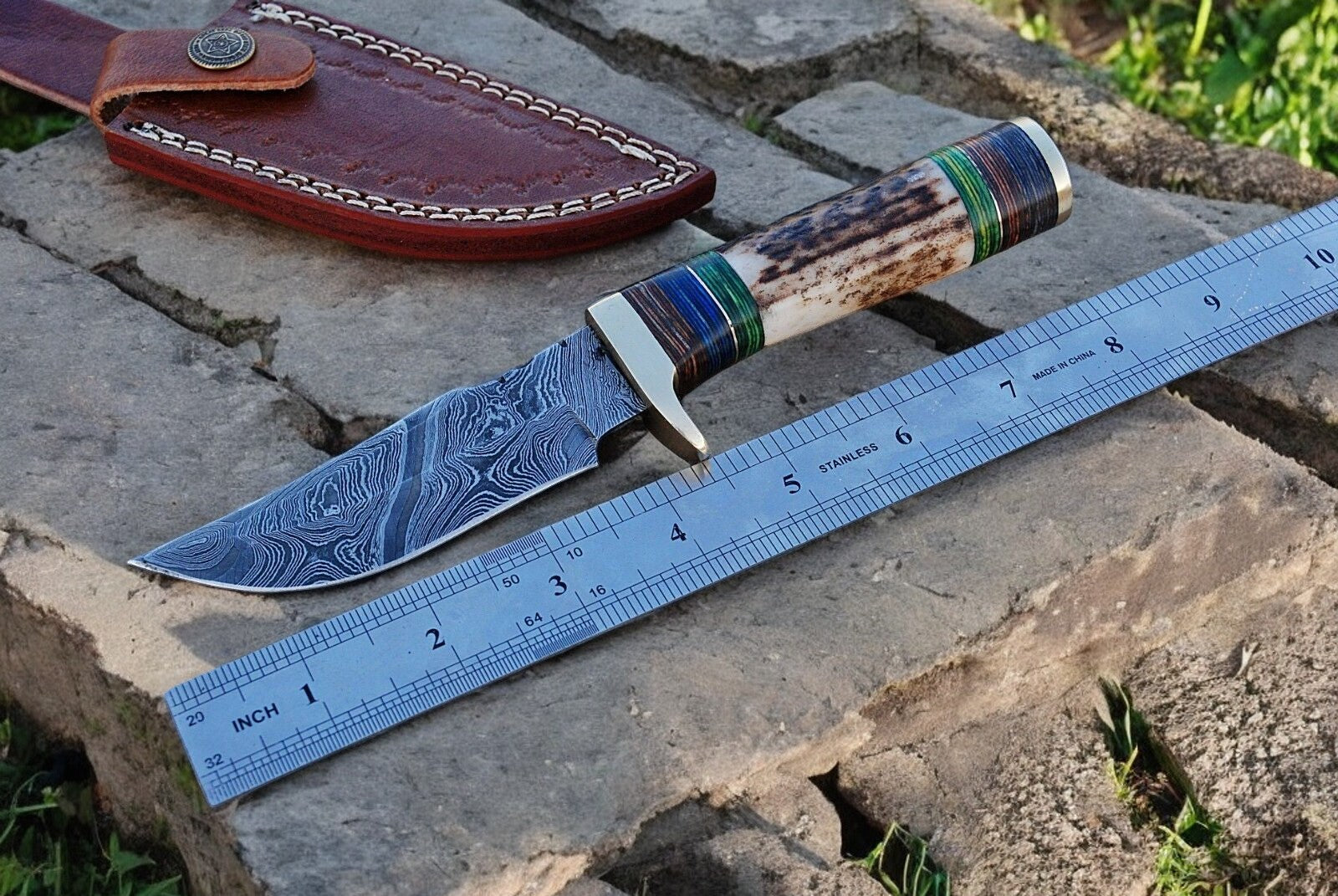 Custom Handmade Hunting Knife – Damascus Steel Blade