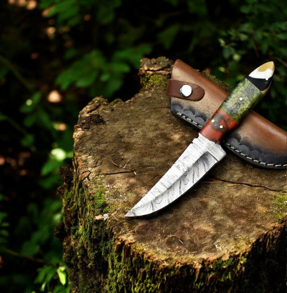 Handmade Damascus Steel Skinning Knife with Leather Sheath