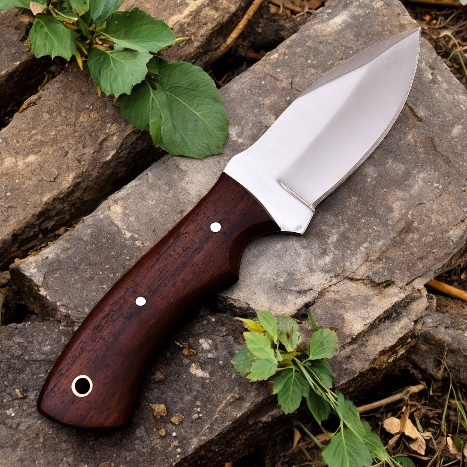 Custom Handmade Hunting Knife – High-Carbon Steel Blade