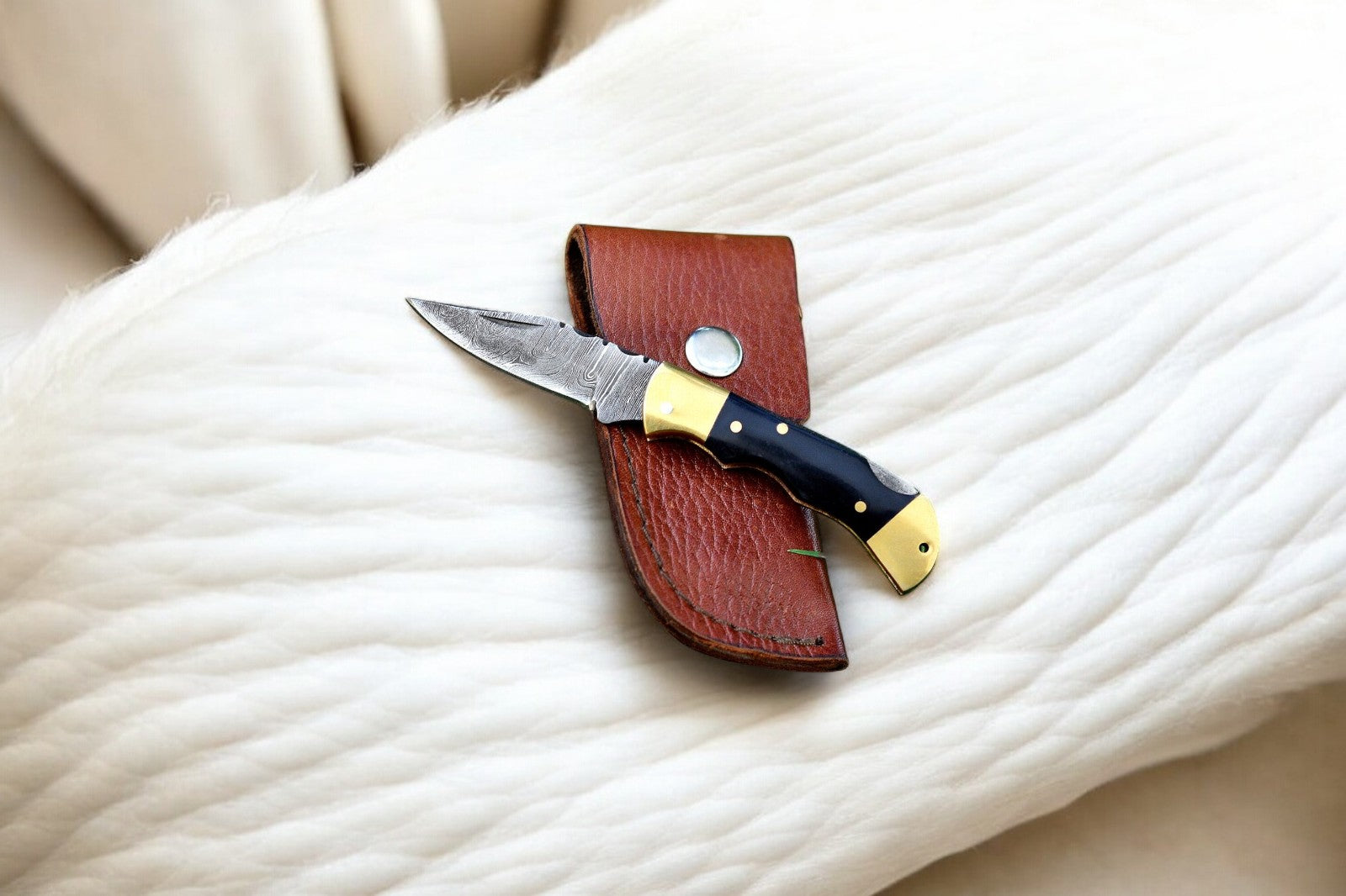 Custom Handmade Damascus Pocket Knife with Buffalo Horn